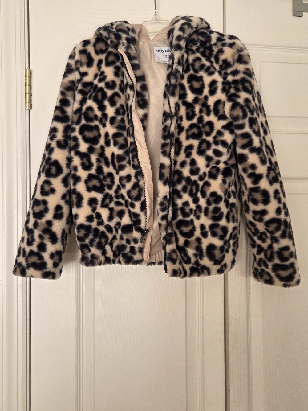 Old Navy Faux Fur Leopard-Print Zip Hoodie in Beige and Black